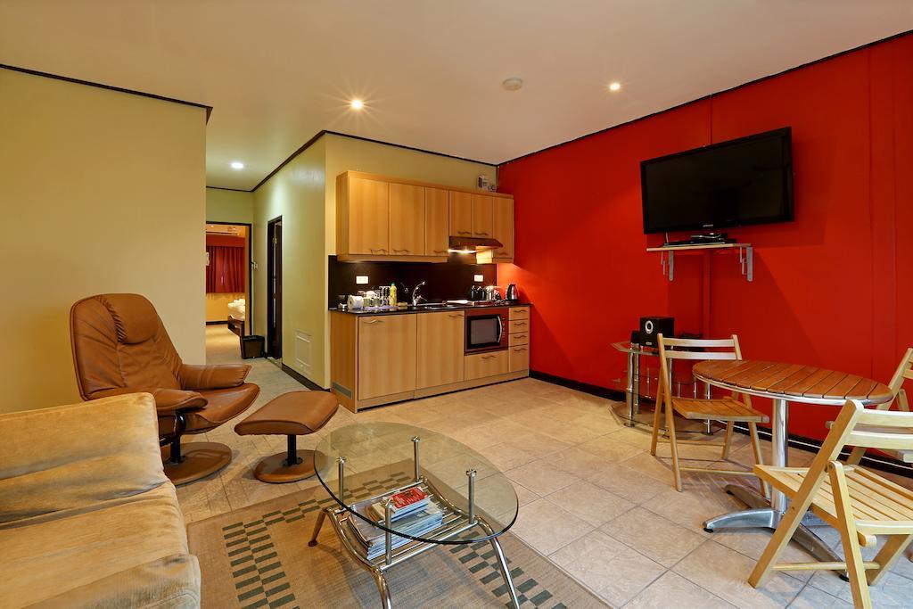 Angus O'Tool'S Guesthouse Karon Chambre photo