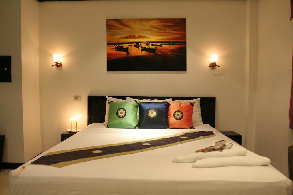 Angus O'Tool'S Guesthouse Karon Chambre photo