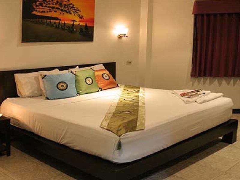Angus O'Tool'S Guesthouse Karon Extérieur photo